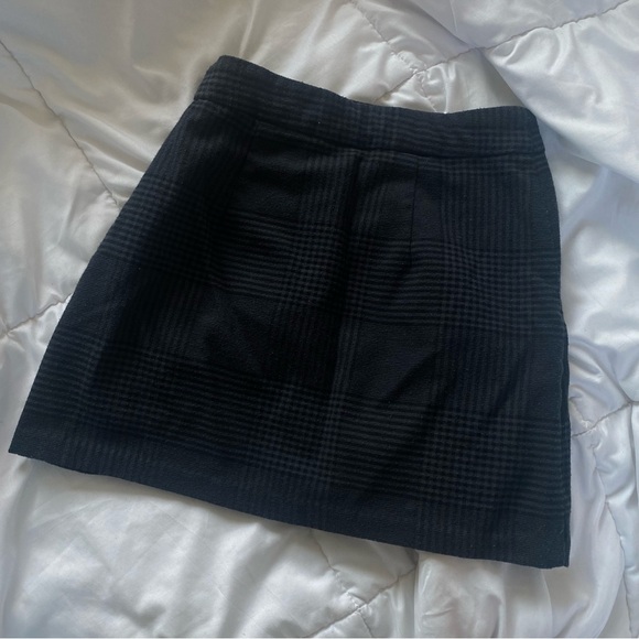 🦖 Plaid dark grey Abercrombie & Fitch skort - Picture 5 of 5